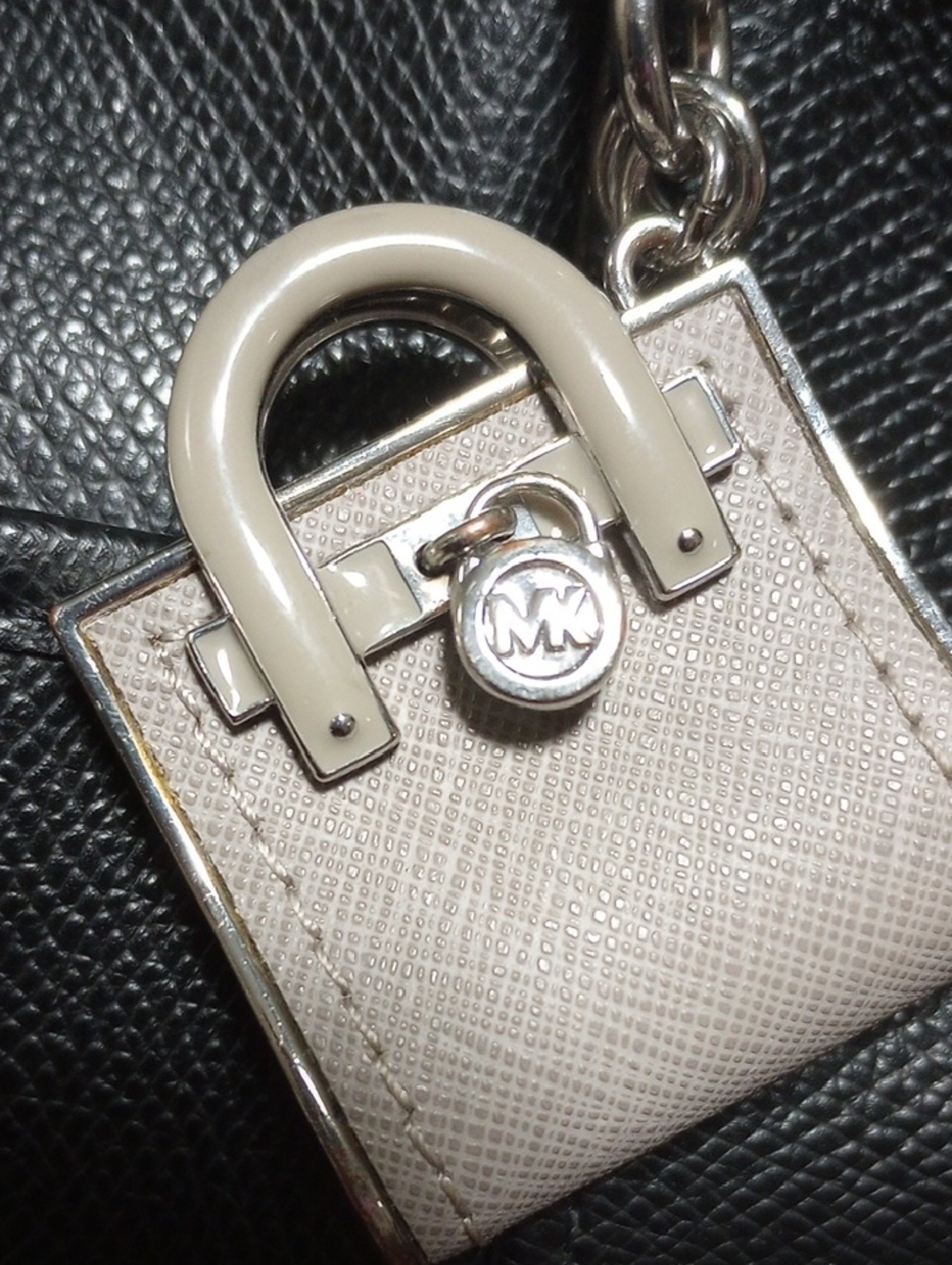 Michael Kors Bag Charm - Picture 8 of 14